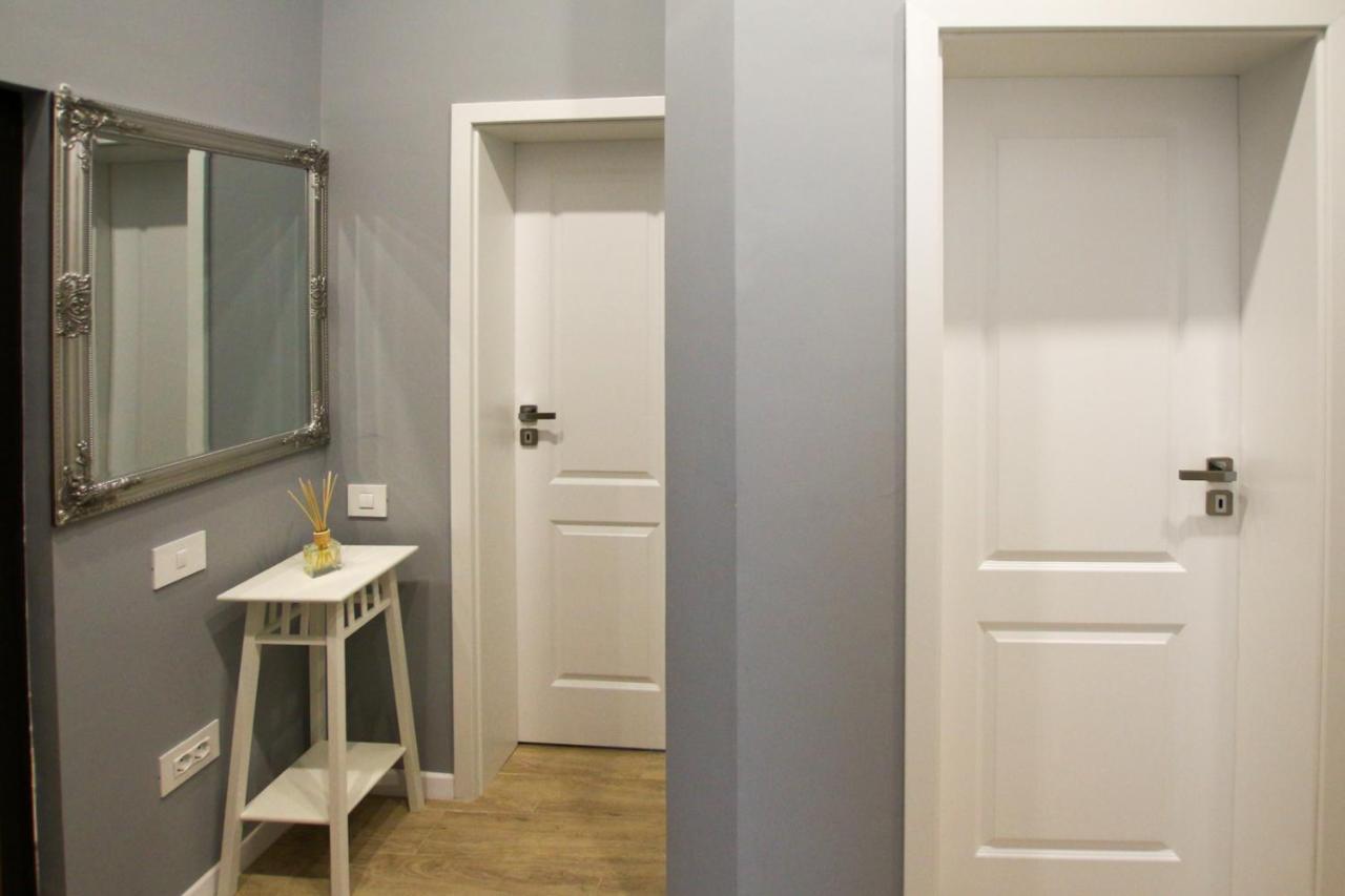 Mianelly Center Apartment Constanta Ngoại thất bức ảnh